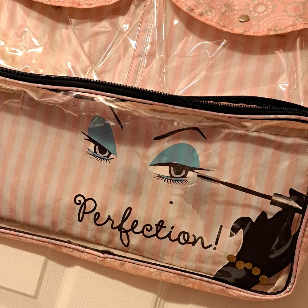 4/$15 🌻 Stylish Pink Hanging Organizer